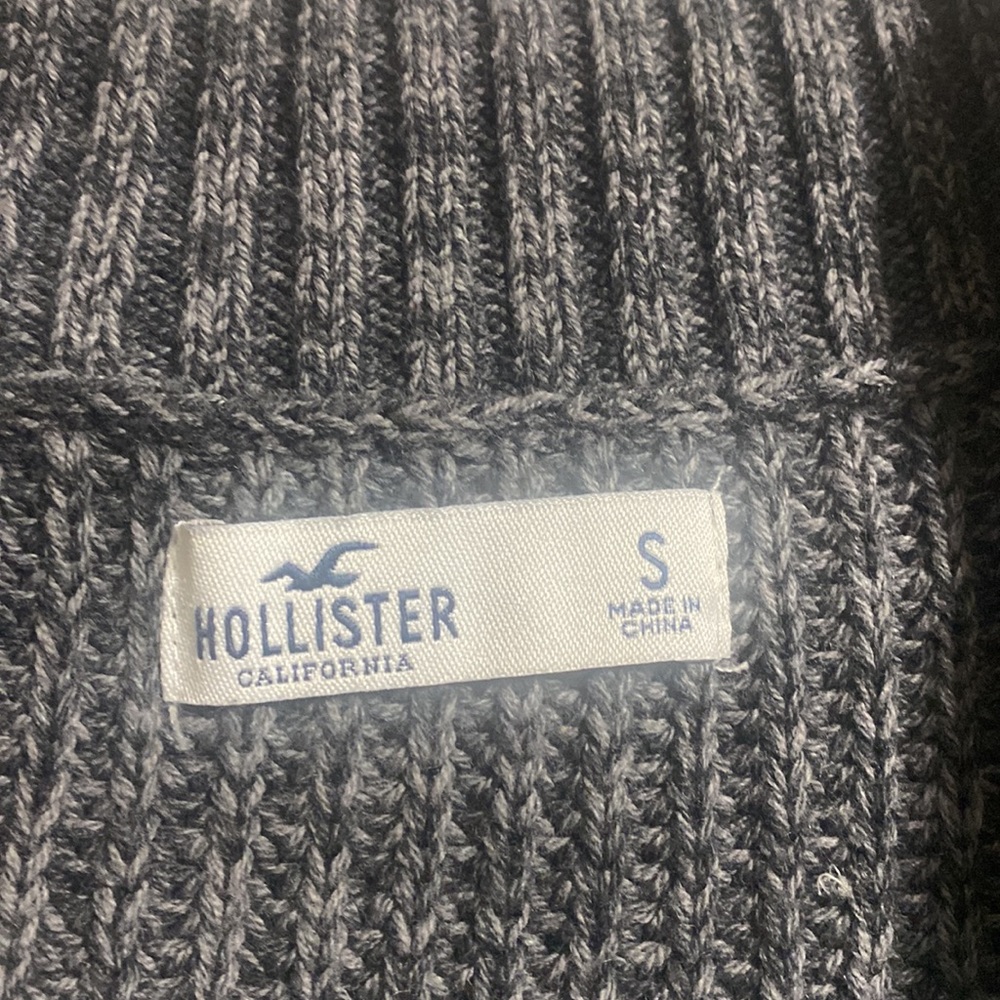 Sweater - Picture 3 of 3